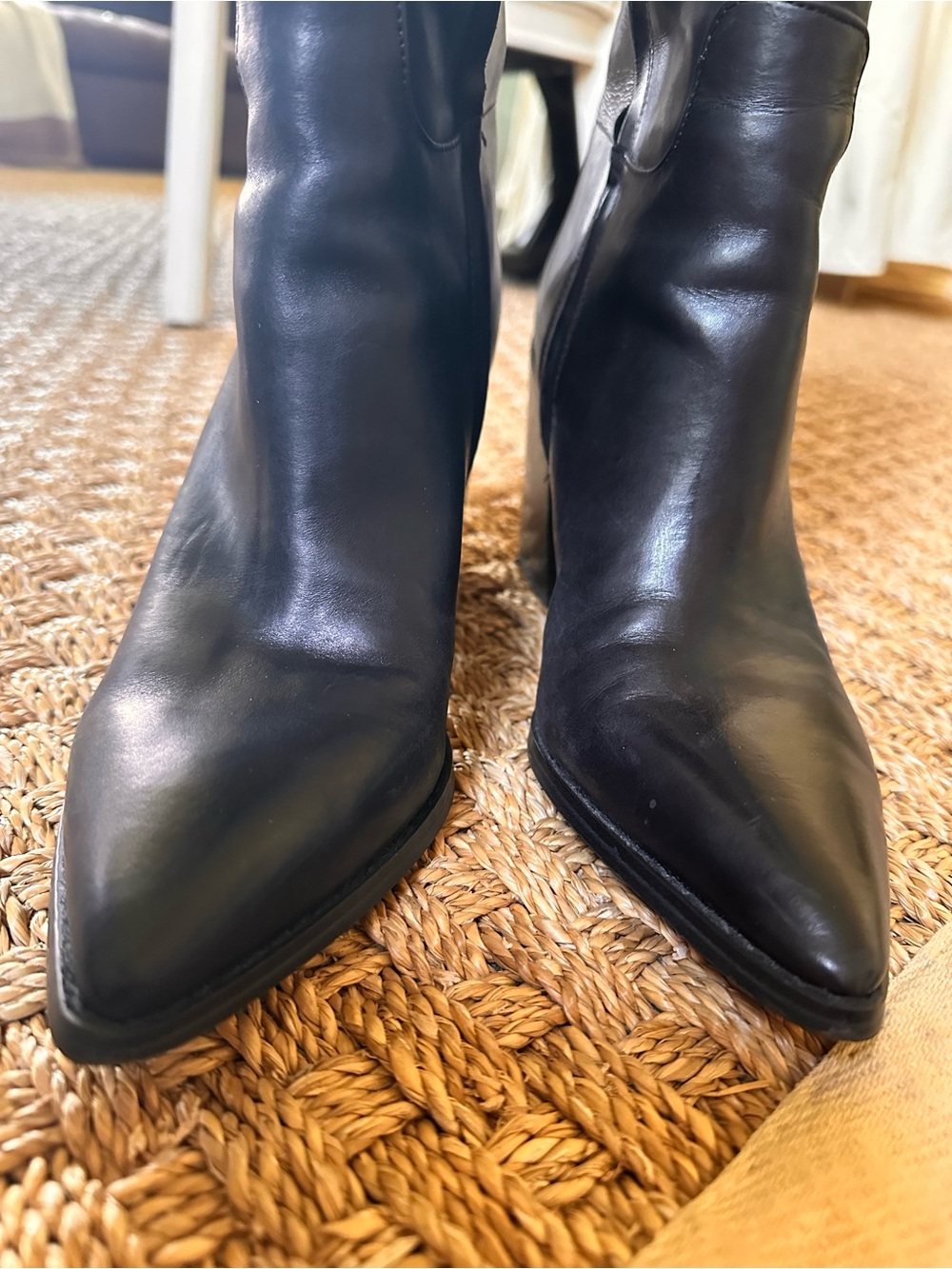 Nine West Black Leather Knee High Block Heel Boots Pointed Toe Size 9M - Picture 3 of 13